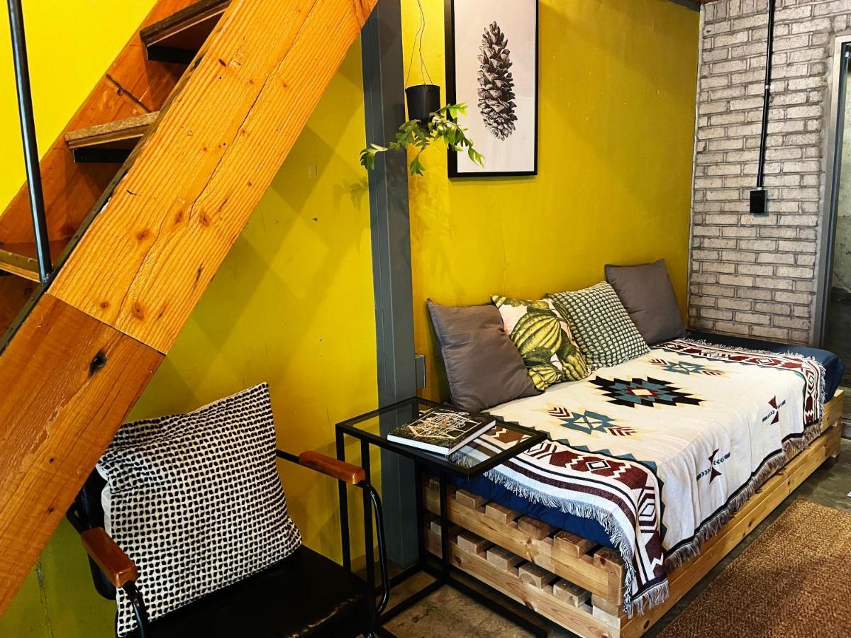Hongdae Guesthouse Pajamaparty Seoul Exterior photo