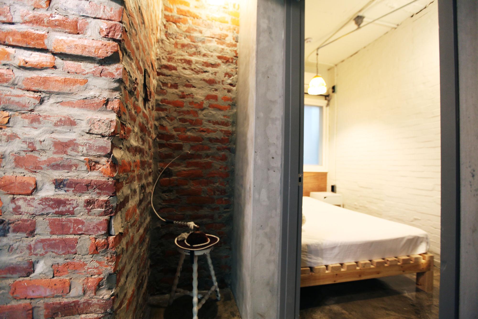 Hongdae Guesthouse Pajamaparty Seoul Exterior photo