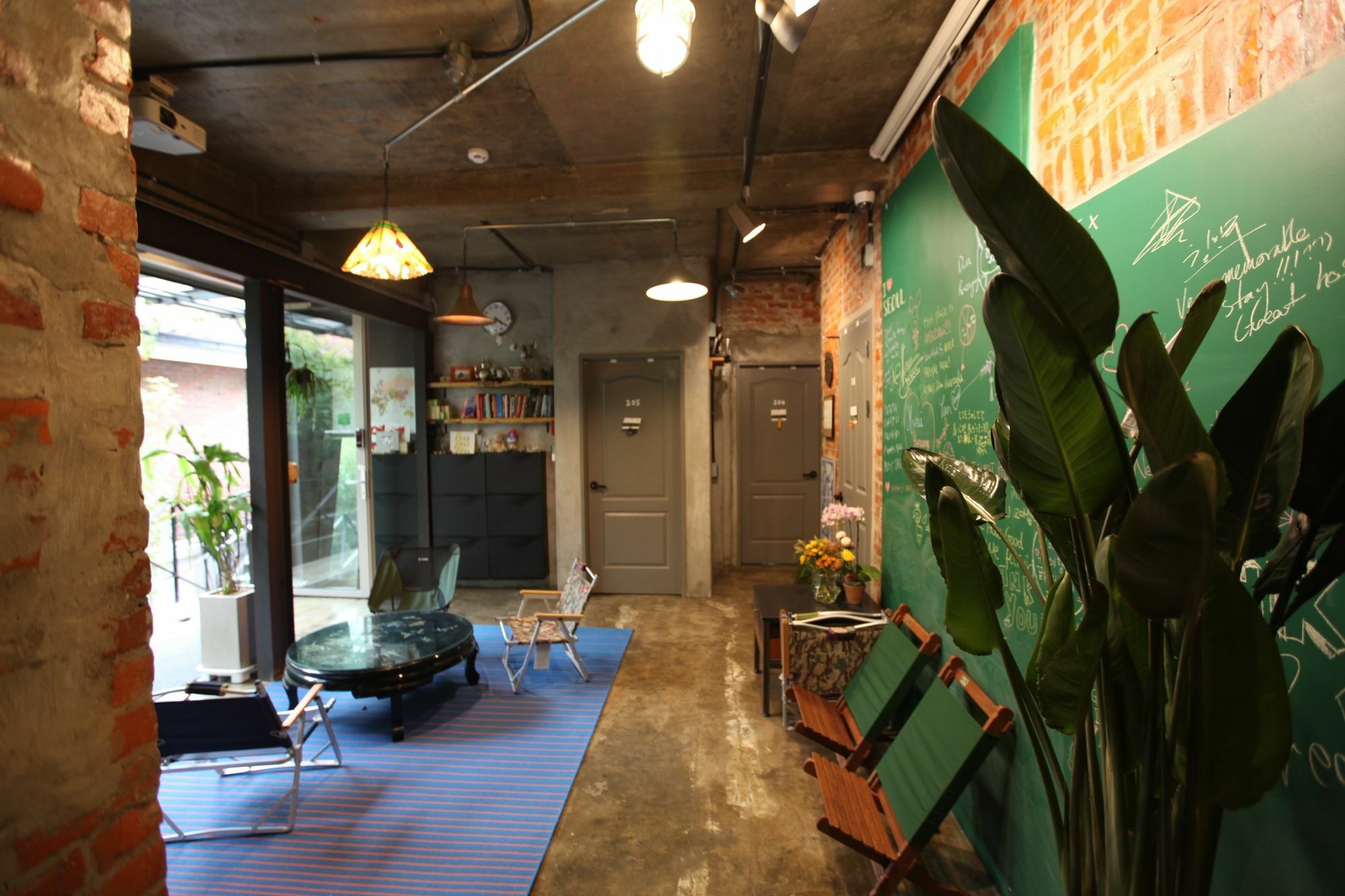 Hongdae Guesthouse Pajamaparty Seoul Exterior photo